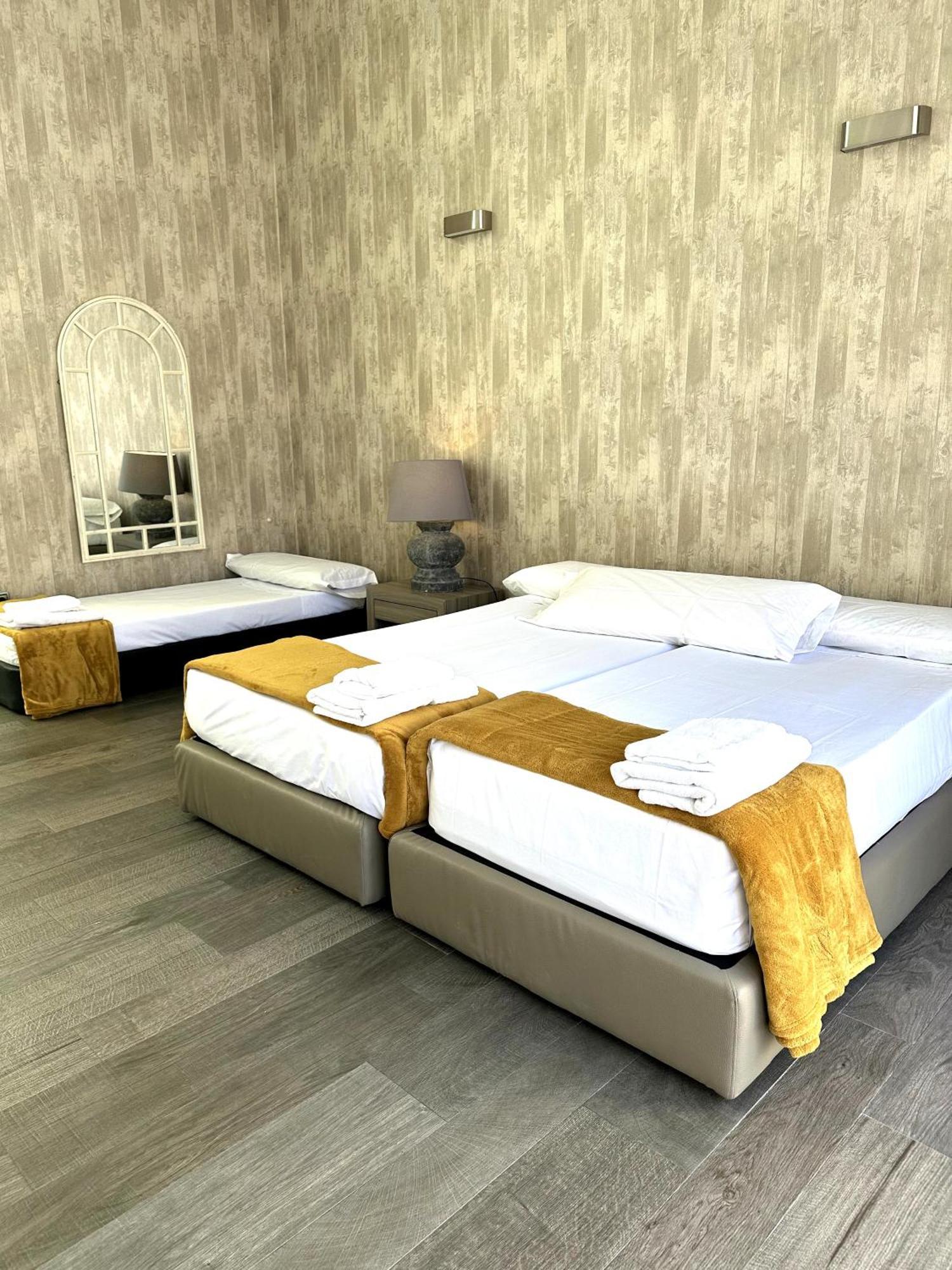 Mercado Central Suites Valenza Esterno foto